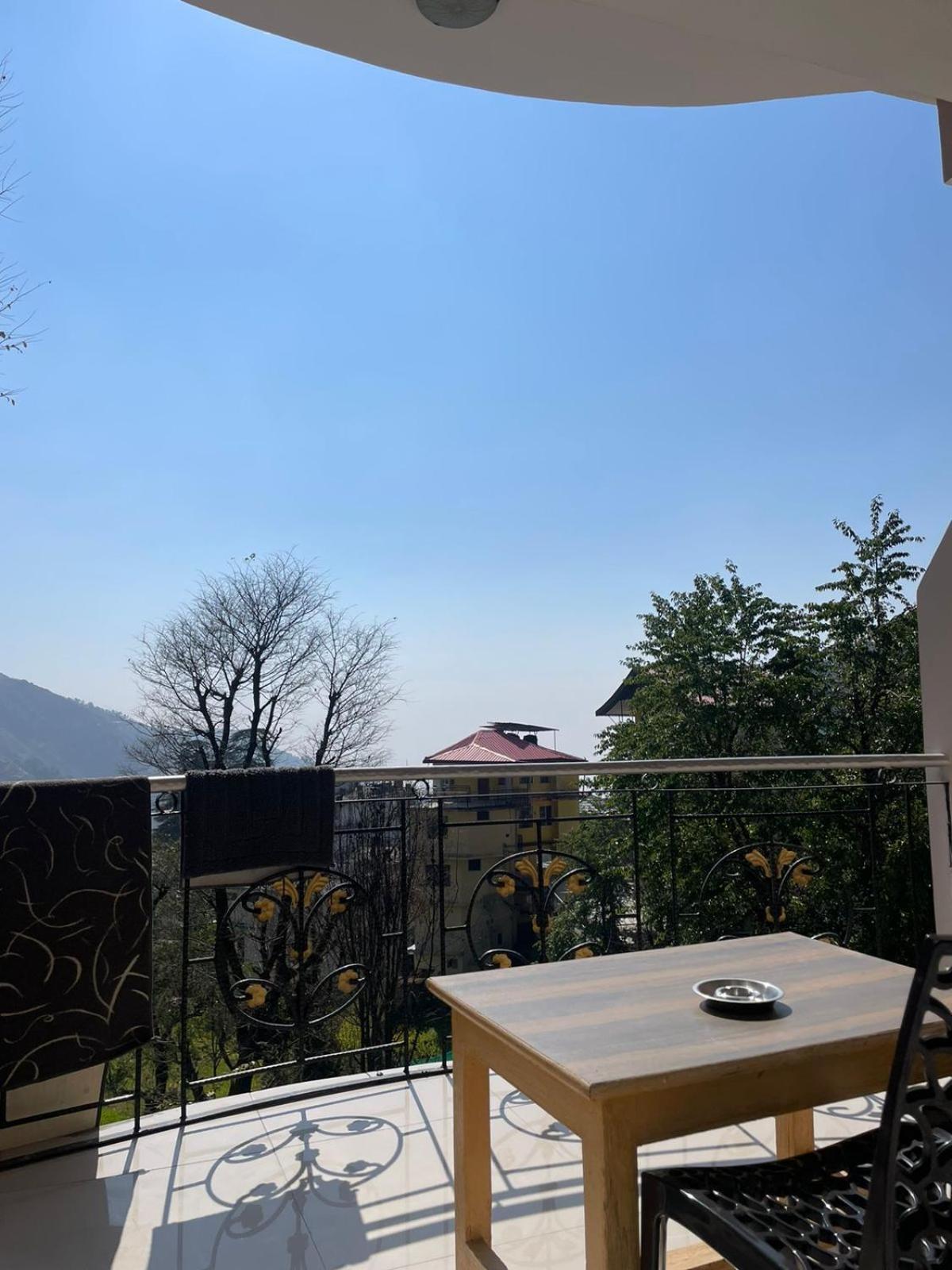 Sky Pie Hotel Dharamshala Dış mekan fotoğraf