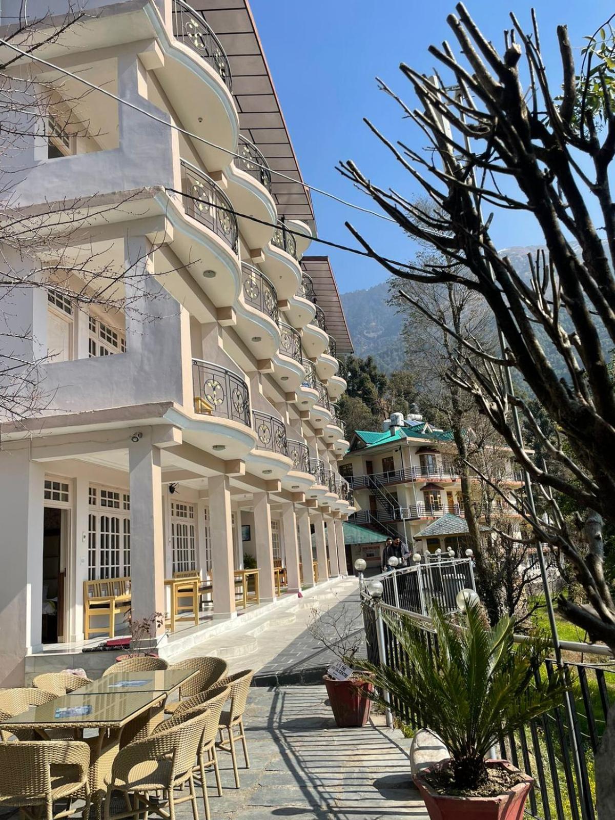 Sky Pie Hotel Dharamshala Dış mekan fotoğraf