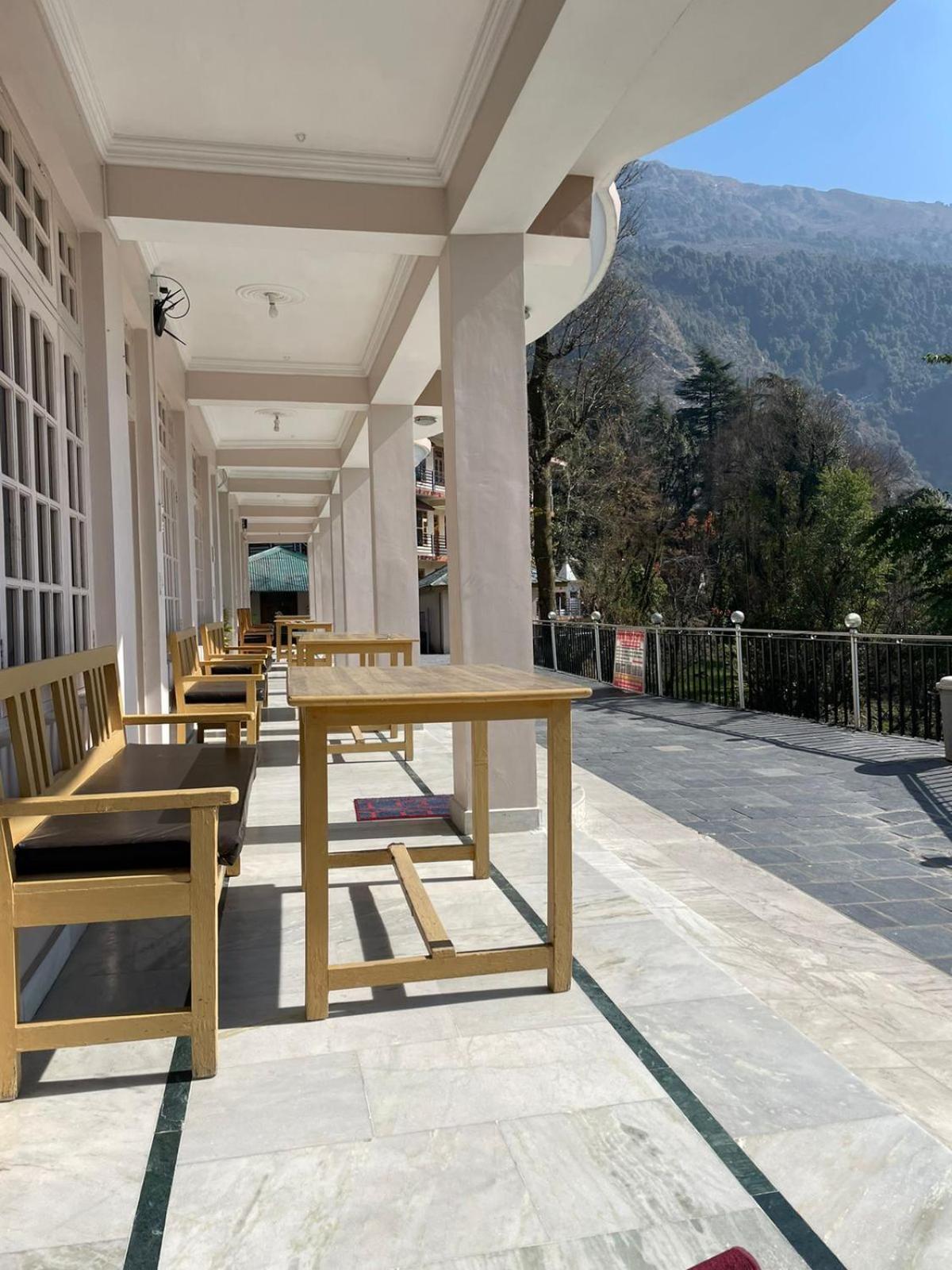 Sky Pie Hotel Dharamshala Dış mekan fotoğraf