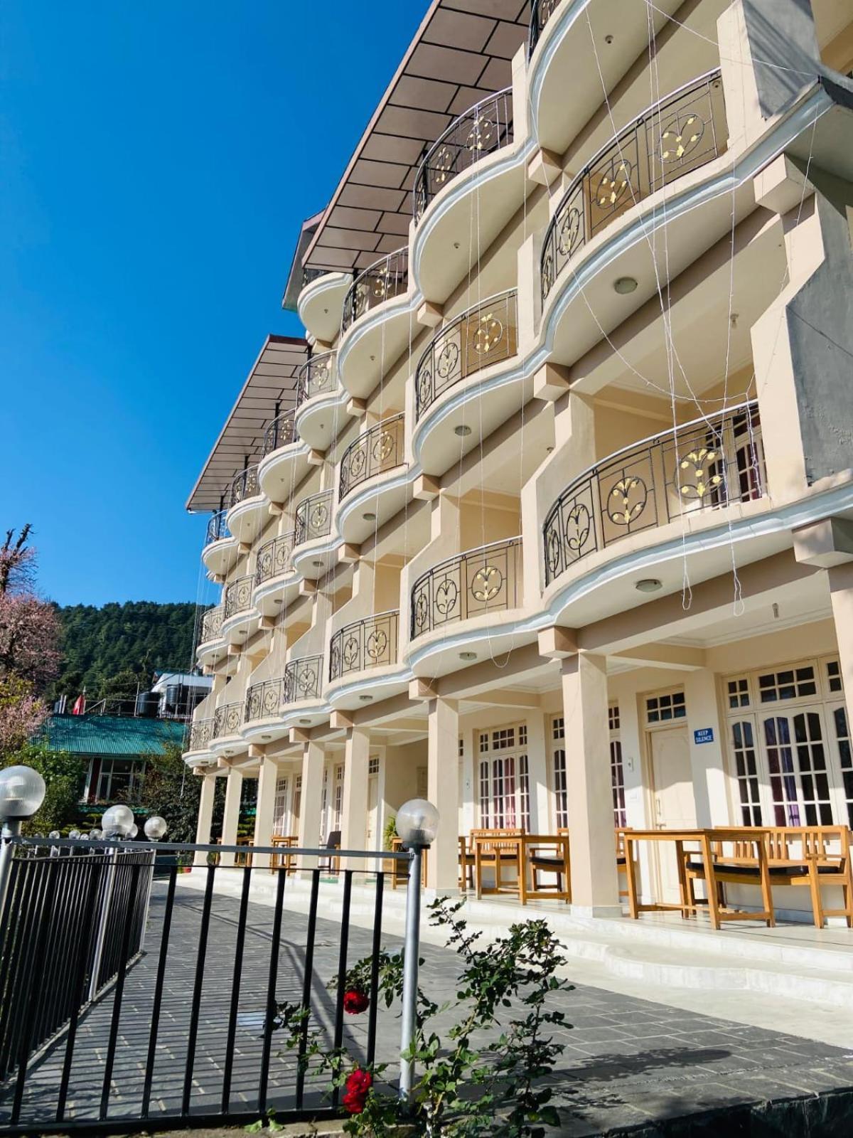 Sky Pie Hotel Dharamshala Dış mekan fotoğraf